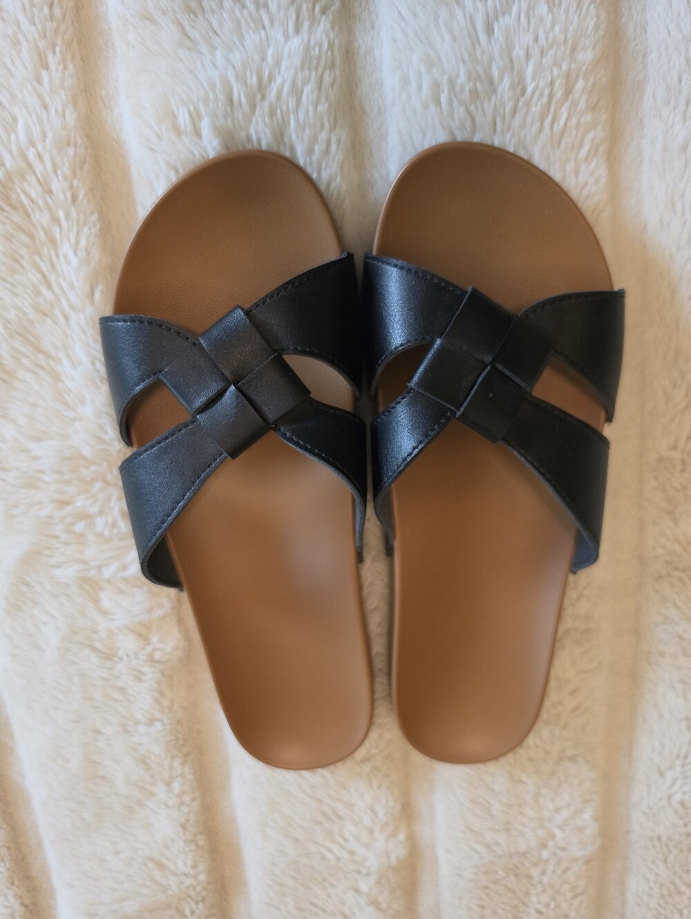 Chic Minimalist Black Interwoven Flat Slide Sandals